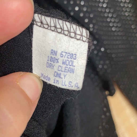 Vintage 1980s embellish with silver white sequins in black fabric in size Medium - Picture 12 of 14